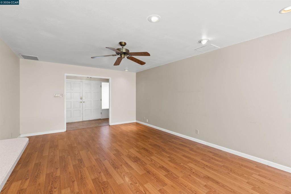1841 Argonne Dr Property Photo 26