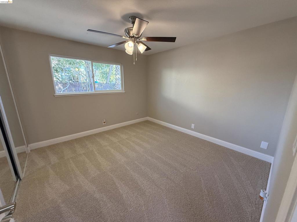 1605 Norton St Property Photo 9