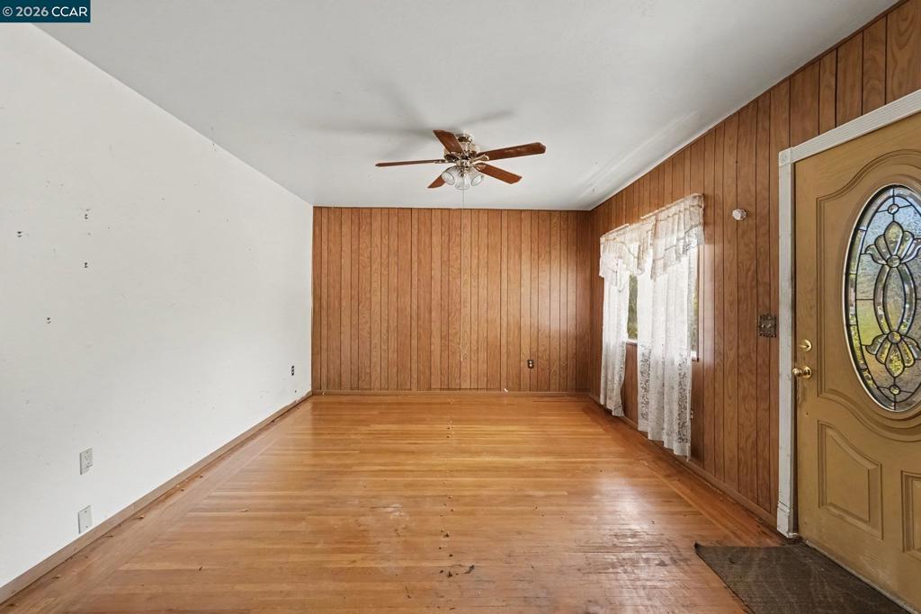 1318 Potter St Property Photo 4
