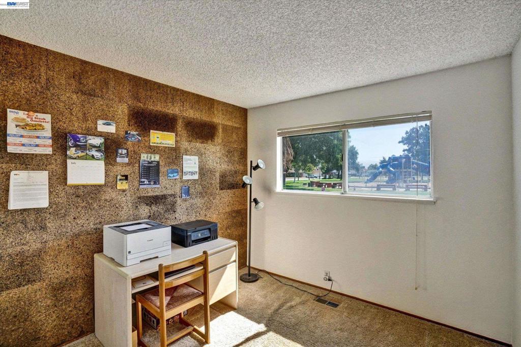 2511 Mistletoe Dr Property Photo 11