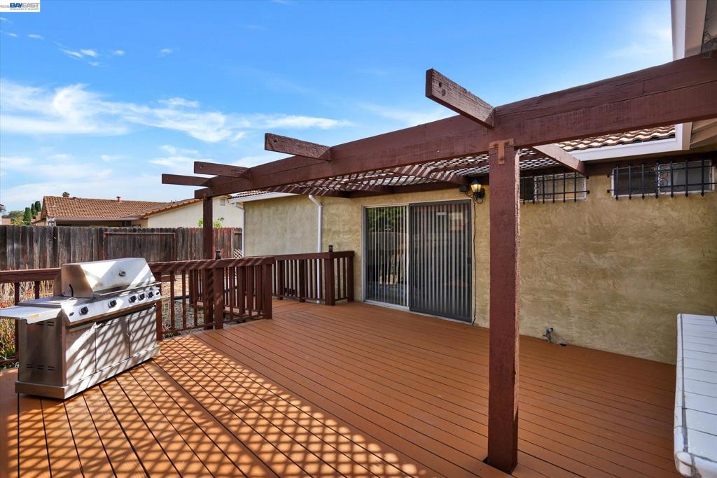 2511 Mistletoe Dr Property Photo 21