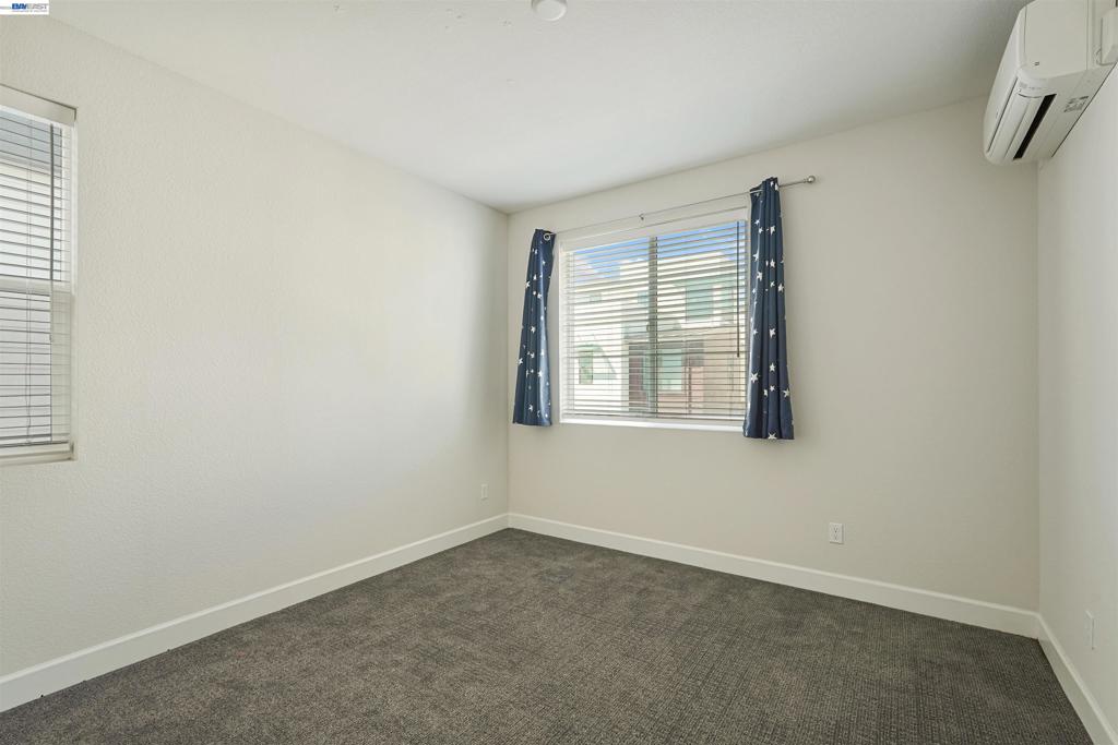 5915 Abbott St Property Photo 23
