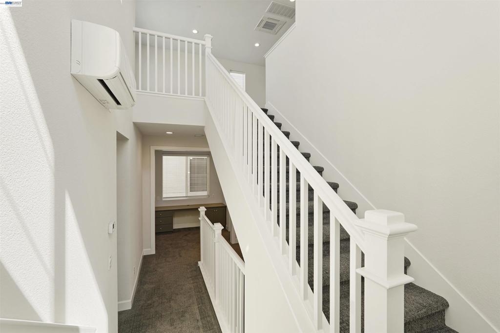 5915 Abbott St Property Photo 28