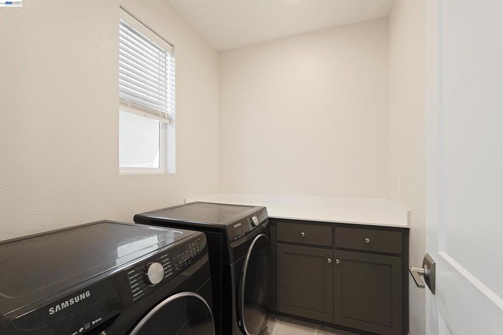 5915 Abbott St Property Photo 30