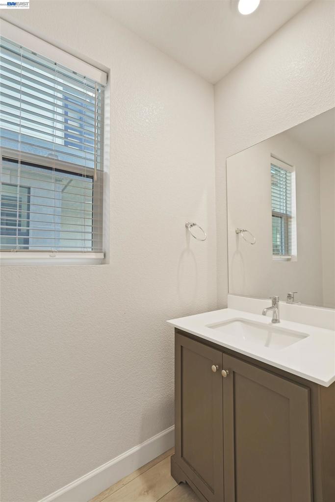 5915 Abbott St Property Photo 45