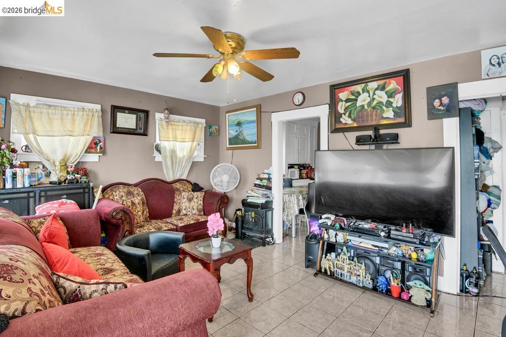 1440 76th Ave Property Photo 4