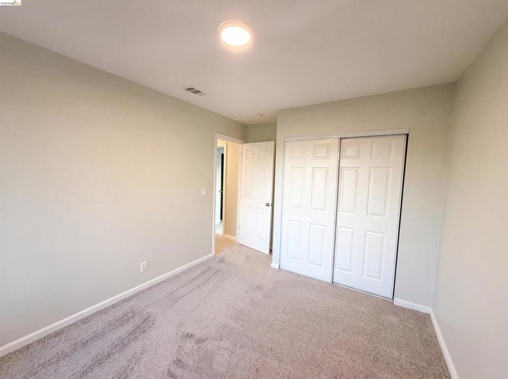 112 Aster Ct Property Photo 6