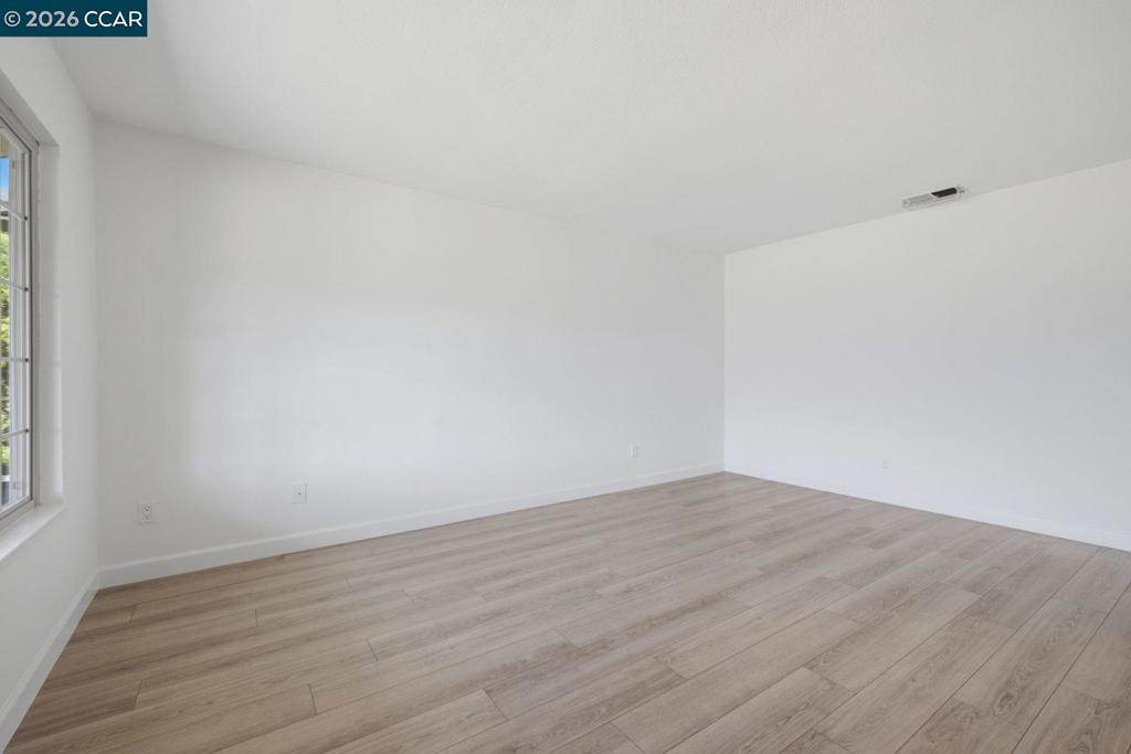 824 Coral Dr Property Photo 6