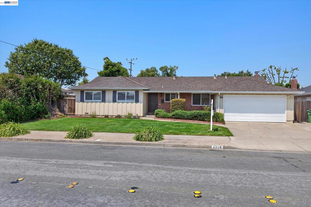 5279 Eggers Dr Property Photo 1