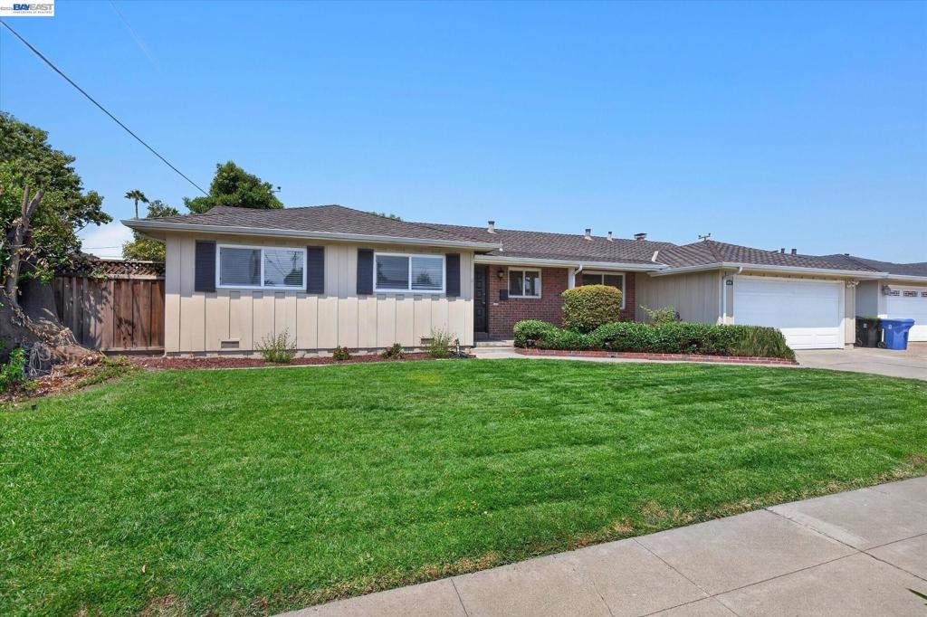 5279 Eggers Dr Property Photo 2