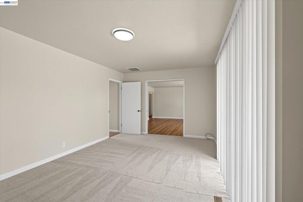 5279 Eggers Dr Property Photo 15