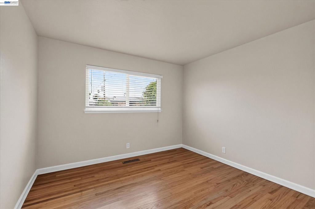 5279 Eggers Dr Property Photo 29