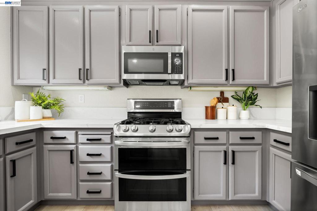 5388 Ontario Cmn Property Photo 18