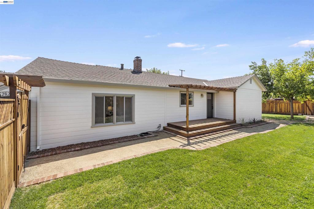2824 Cowell Rd. Property Photo 4