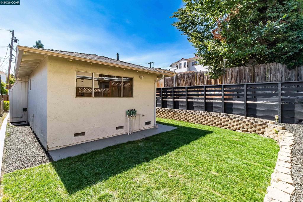 321 Escobar St Property Photo 29