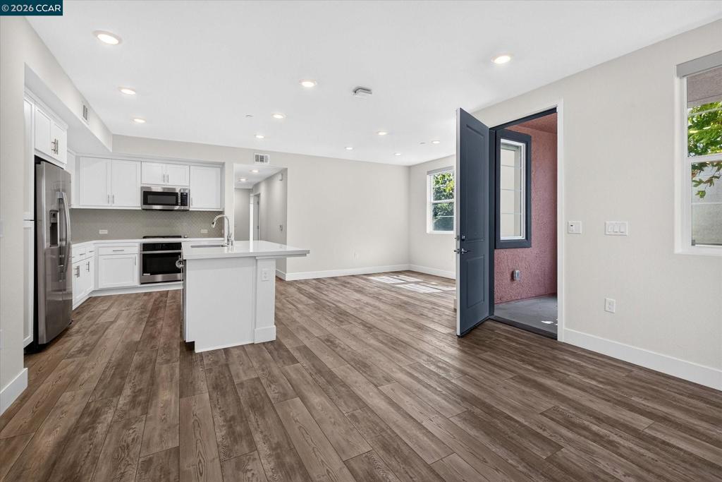 5830 Midnight Pl D Property Photo 8