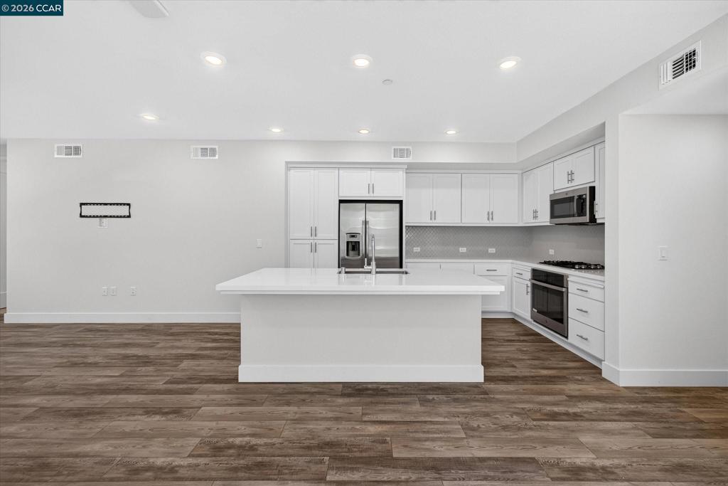 5830 Midnight Pl D Property Photo 14
