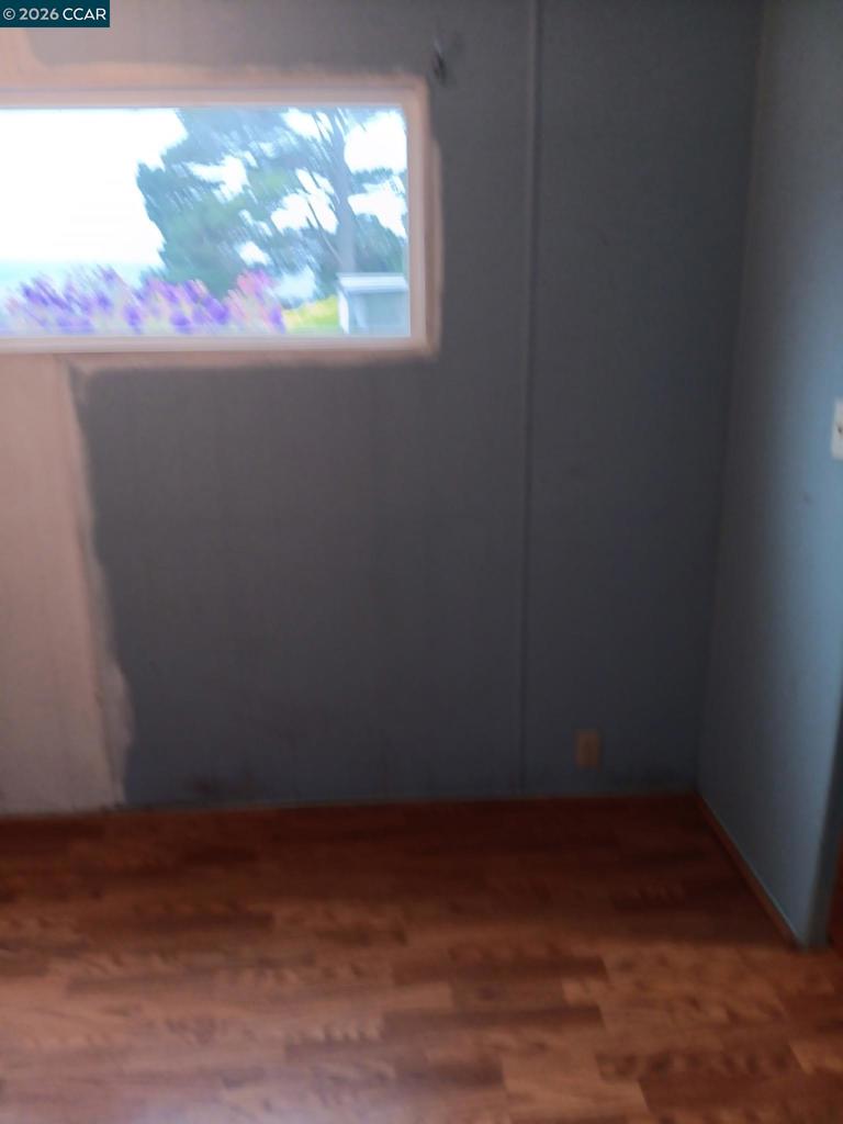 2188 Royal Property Photo 5