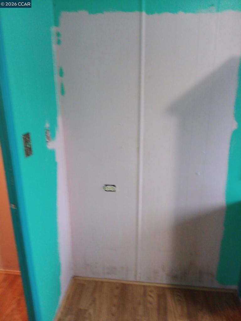 2188 Royal Property Photo 12