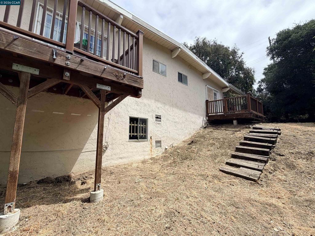 5482 Morrow Dr. Property Photo 4