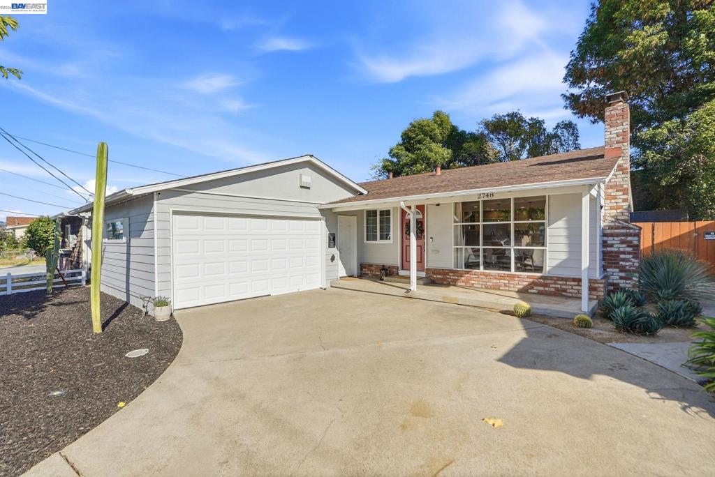 2748 Cryer St Property Photo 1