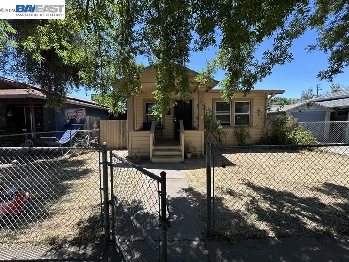 41145128 Property Photo 1