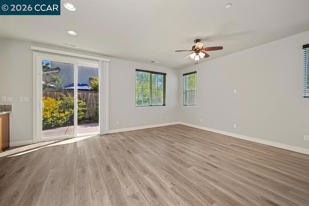 741 Candela Cir Property Photo 7