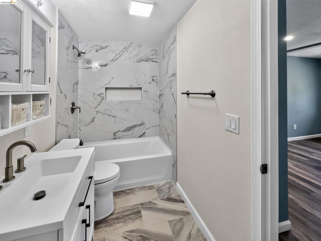 2322 Peachtree Cir Property Photo 15