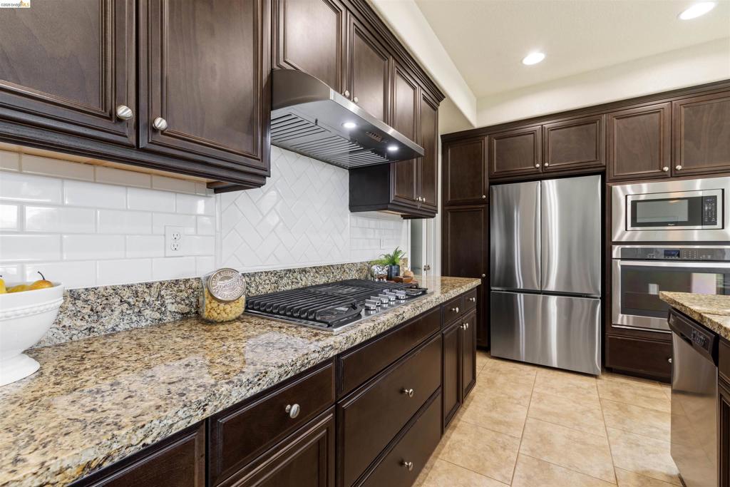 8056 Westport Cir Property Photo 15