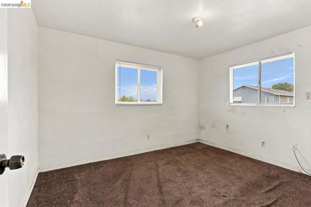 207 Holly St. Property Photo 31
