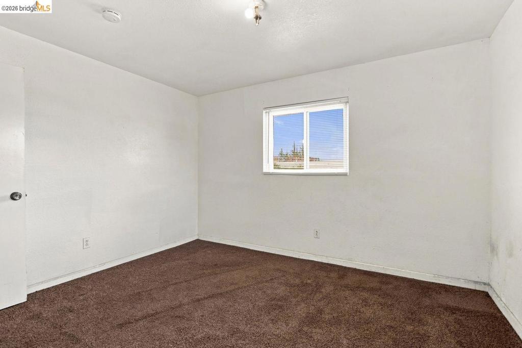 207 Holly St. Property Photo 32