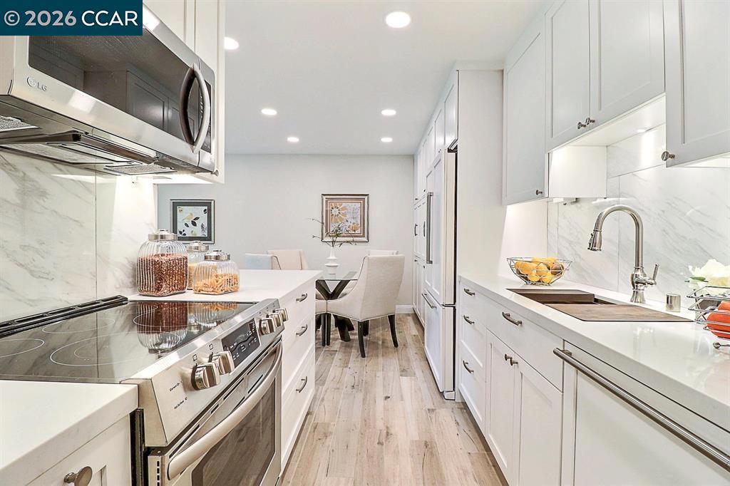 4081 Clayton Rd 239