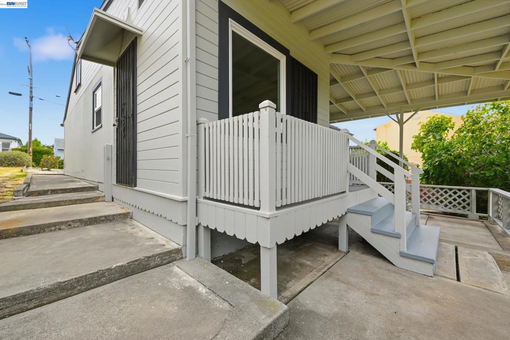 17119 Rolando Ave Property Photo 33