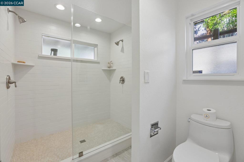 445 Kingsford Dr Property Photo 33