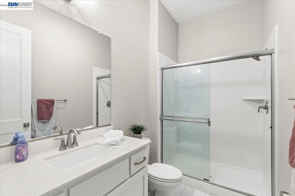 5010 Neroly Rd Property Photo 35