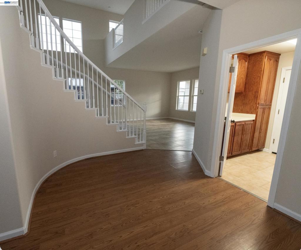 2604 Gazelle Ct Property Photo 5