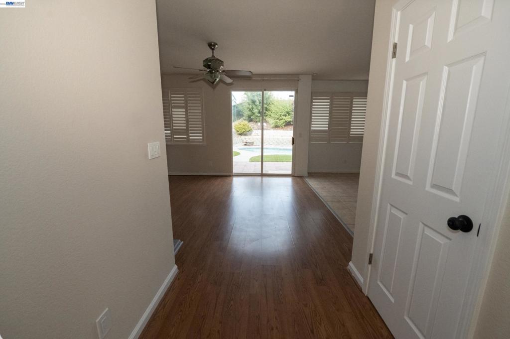 2604 Gazelle Ct Property Photo 6