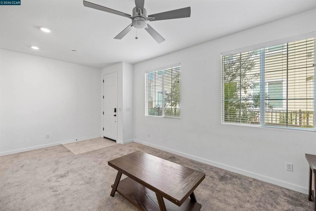5301 E Commerce Way 58104 Property Photo 10