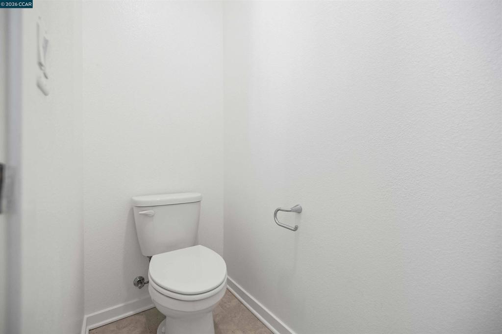 5301 E Commerce Way 58104 Property Photo 27
