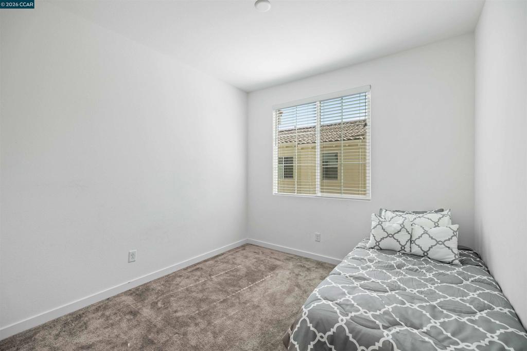 5301 E Commerce Way 58104 Property Photo 34