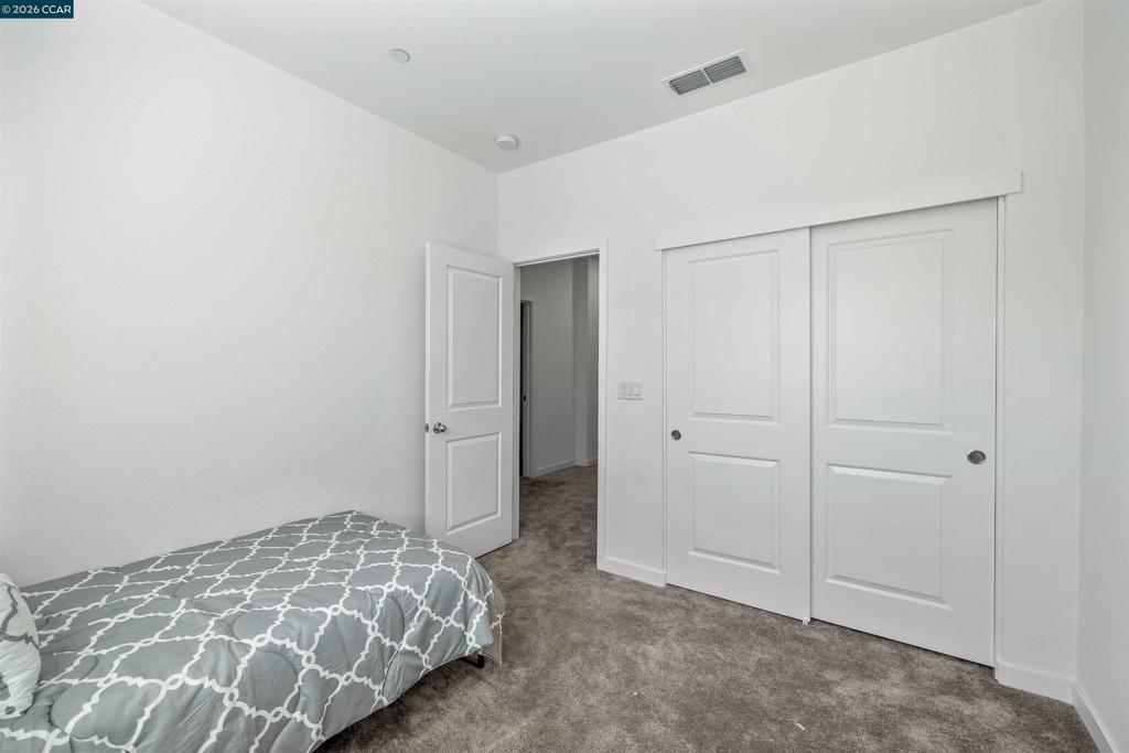 5301 E Commerce Way 58104 Property Photo 36