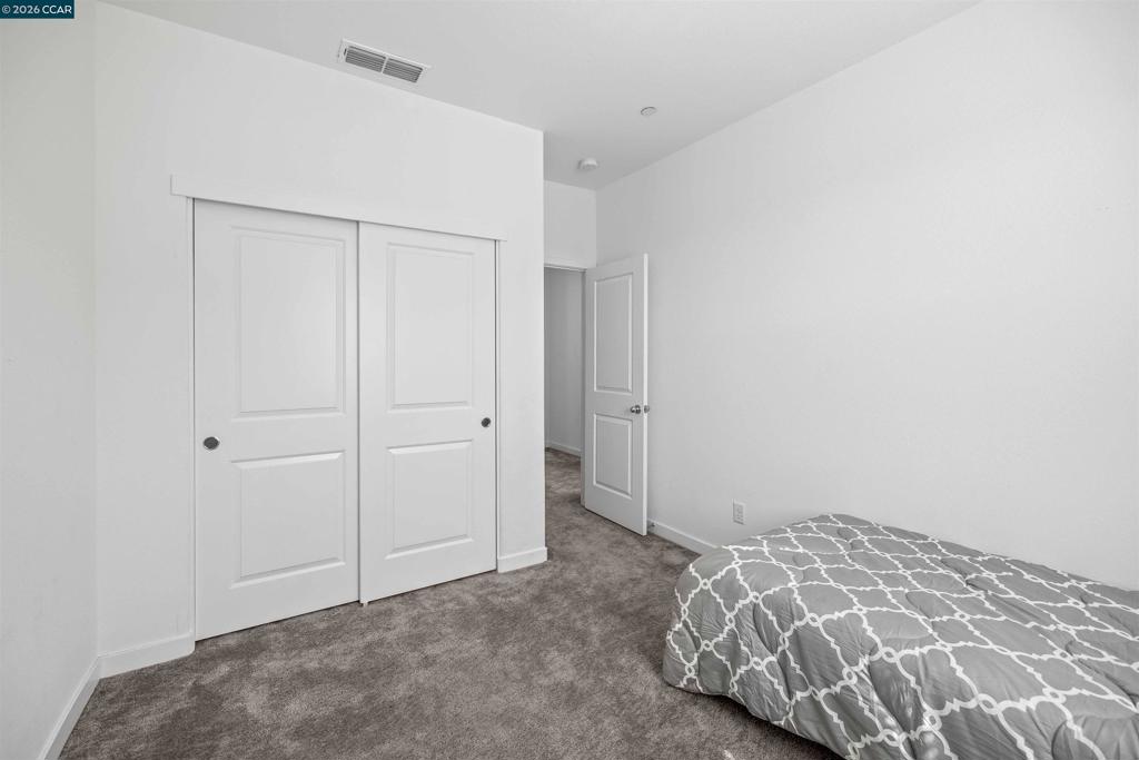 5301 E Commerce Way 58104 Property Photo 39