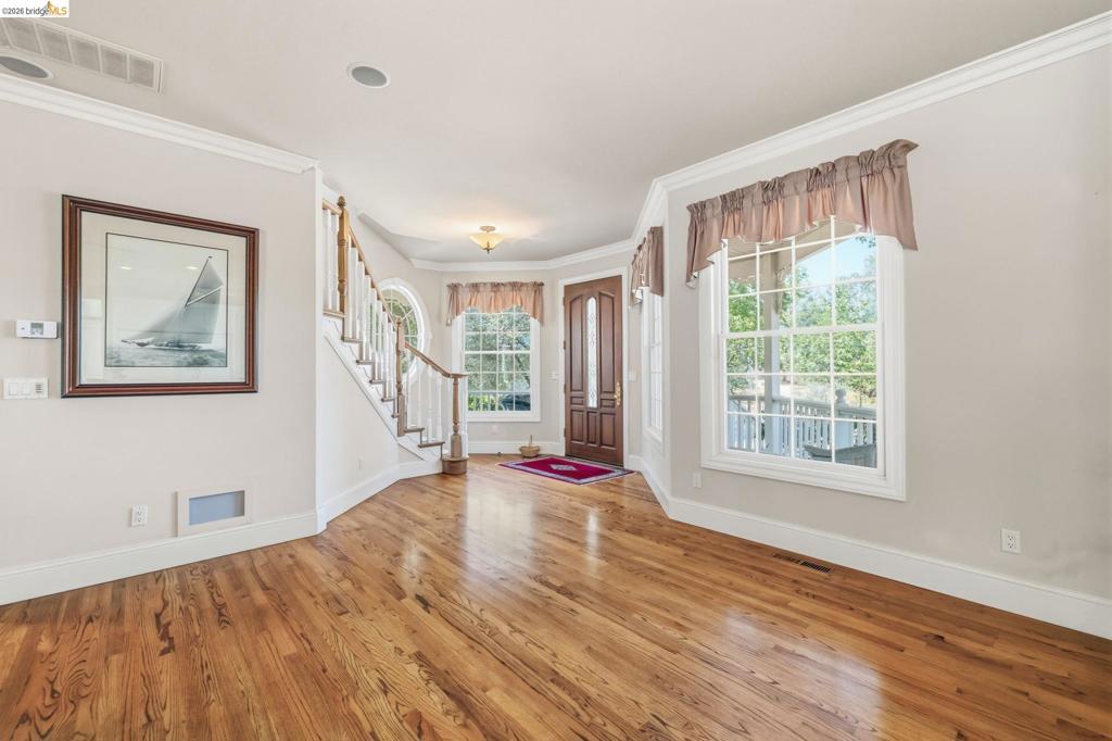 16161 Parkridge Property Photo 4