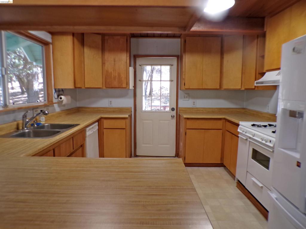 16935 Broken Pine Rd Property Photo 7