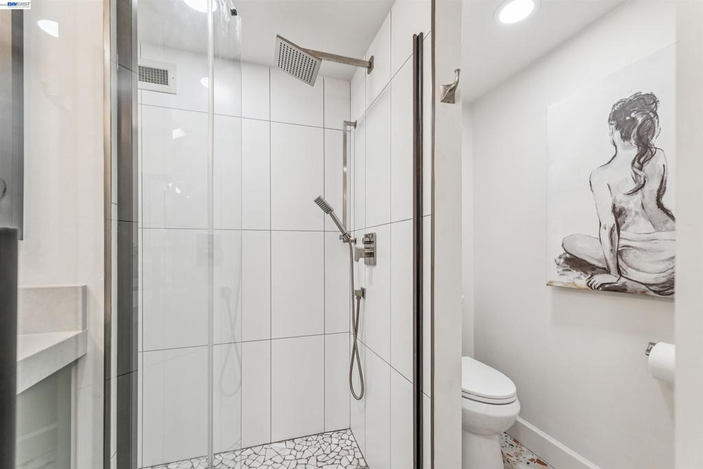 247 Fourth Street 405 Property Photo 35