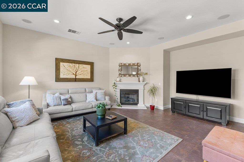 2012 Colmar St Property Photo 17