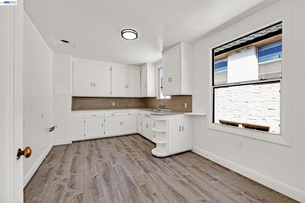 566 57th St. Property Photo 17