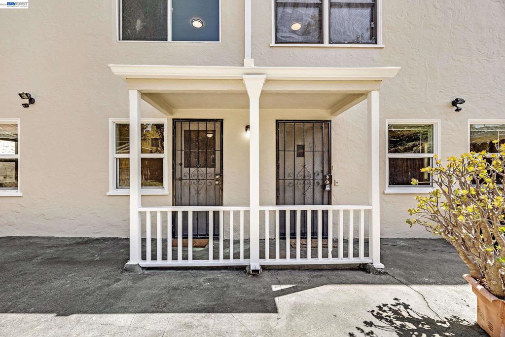 566 57th St. Property Photo 21