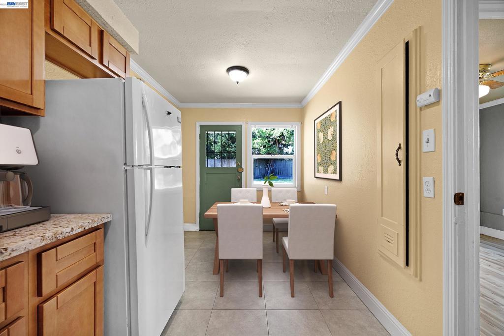 566 57th St. Property Photo 30