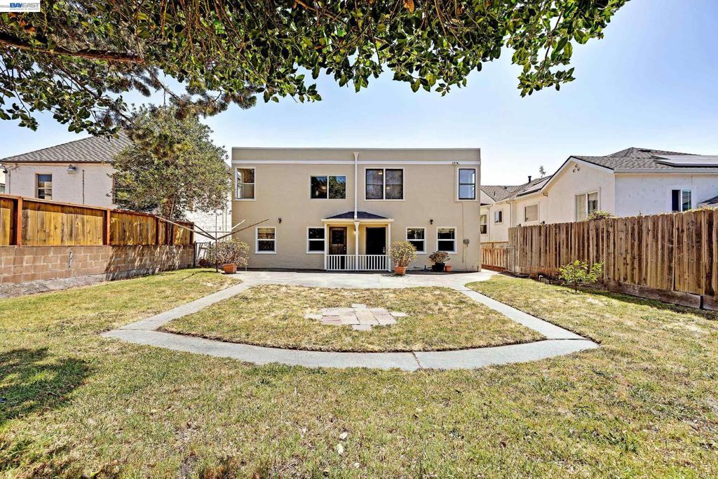 566 57th St. Property Photo 41
